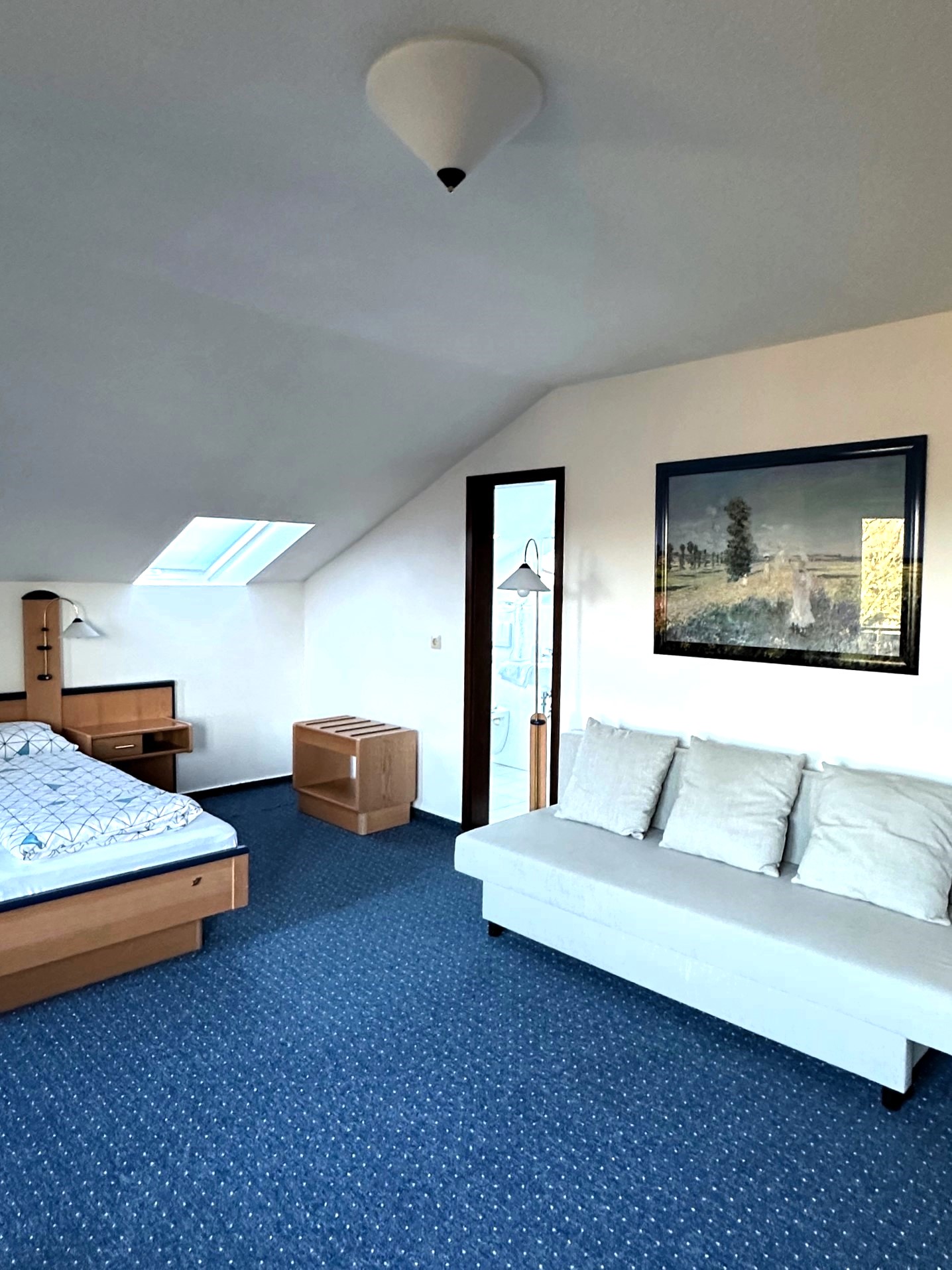 Zimmer 2 - Großes Doppelzimmer mit Balkon